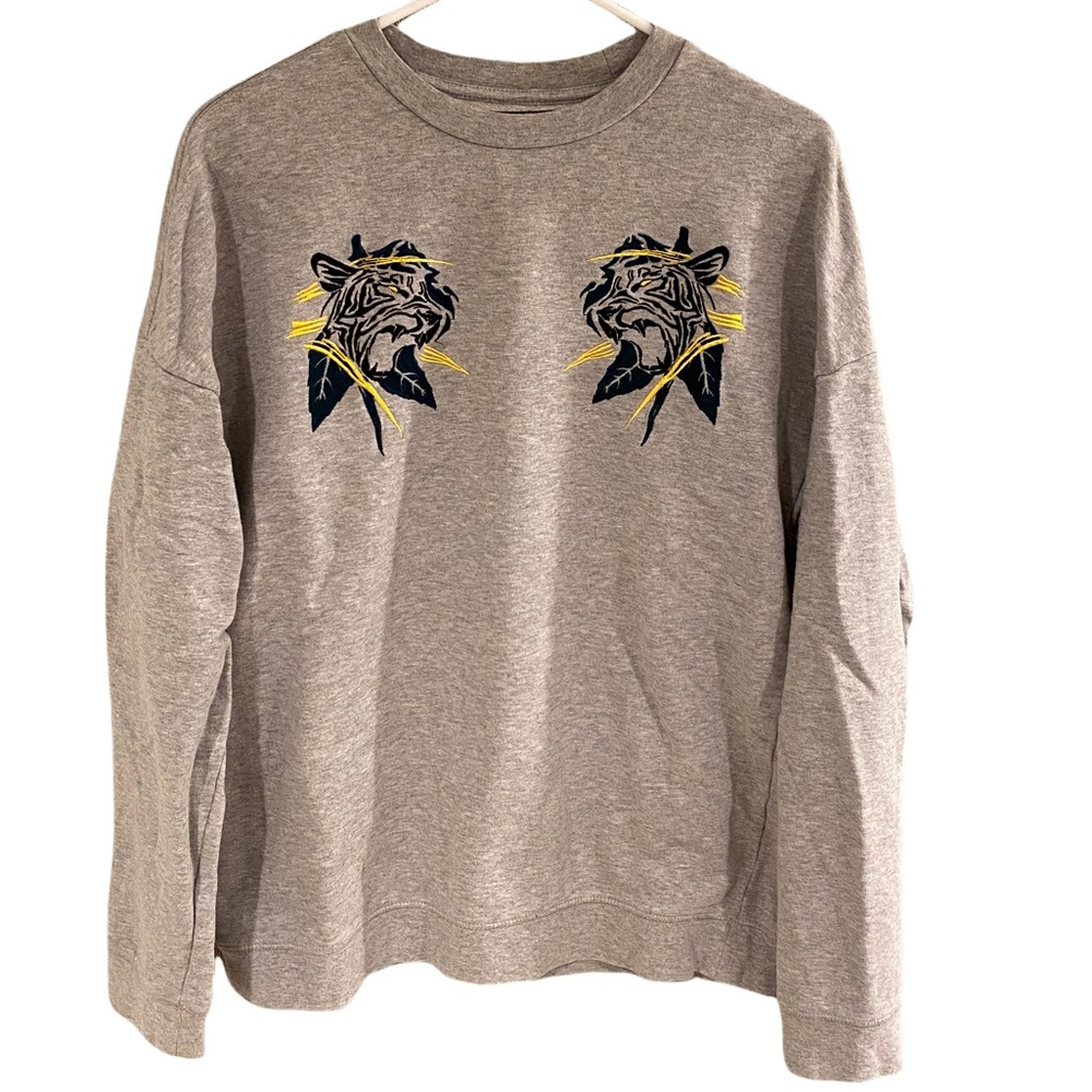 Pacsun Gray Embroidered Tiger Sweater. Size S.